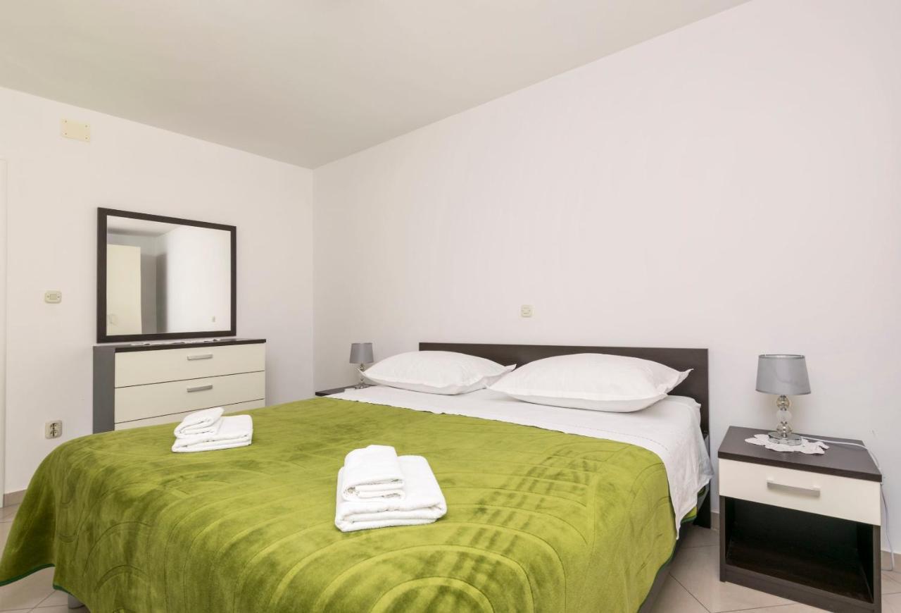 Apartments Maja Trogir Exteriör bild