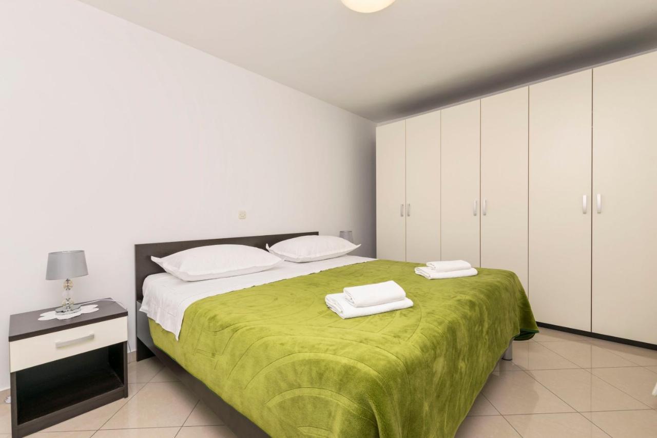 Apartments Maja Trogir Exteriör bild