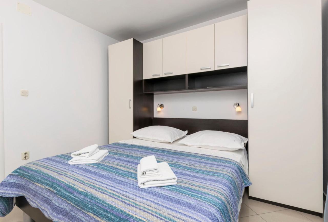 Apartments Maja Trogir Exteriör bild