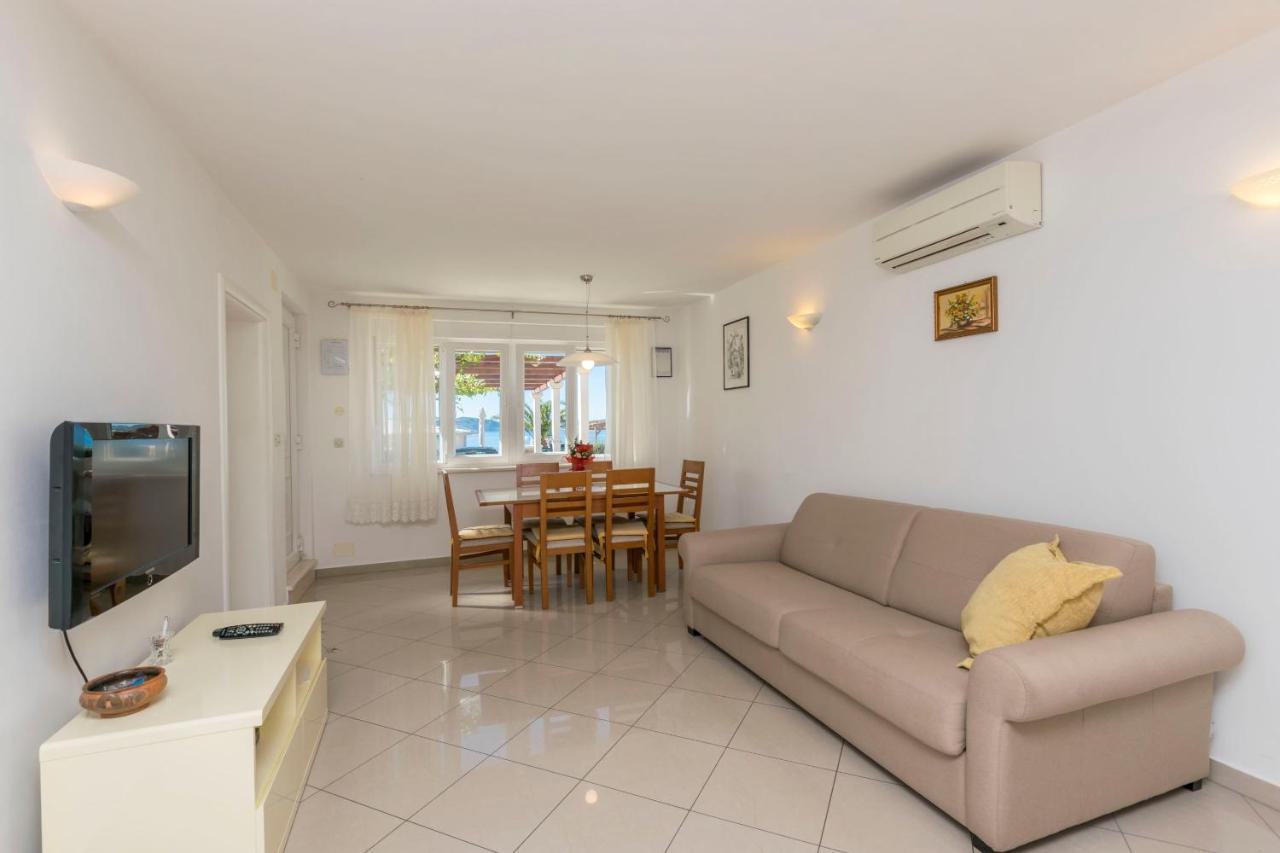 Apartments Maja Trogir Exteriör bild
